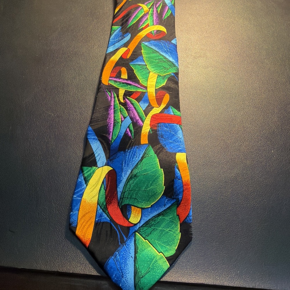 RUSH LIMBAUGH No Boundaries Mens 100% Silk Necktie USA Colorful Floral!